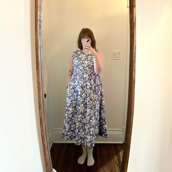 **SOLD** Vintage Laura Ashley Floral Maxi Dress - Picture 4 of 4